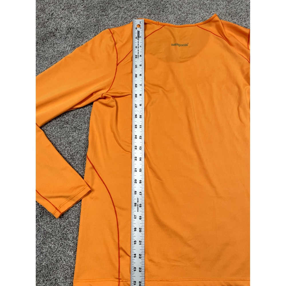 Patagonia Shirt Womens Medium Orange Long Sleeve Base Layer Camping Hike Outdoor - Picture 7 of 7